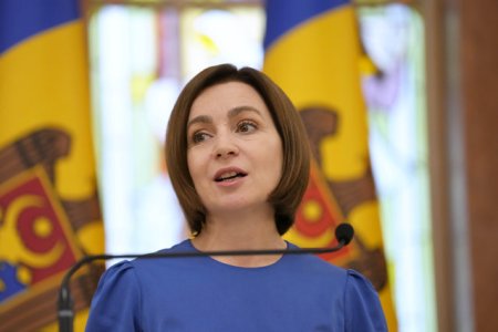 Maia Sandu, intalnire cu <span style='background:#EDF514'>BASARABENI</span>i la Bucuresti: I-am invitat pe tineri sa revina in Moldova