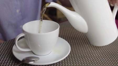 Ceaiul care aduce beneficii nebanuite organismului. Secretul sistemului imunitar puternic si al parului sanatos