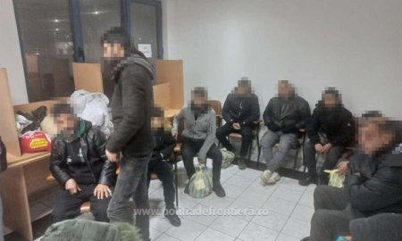 13 migranti sirieni ascunsi printre baxuri cu apa, in vama Giurgiu