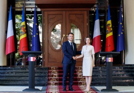 Franta si Republica Moldova vor semna joi un pact de aparare pe fondul temerilor de destabilizare ruseasca
