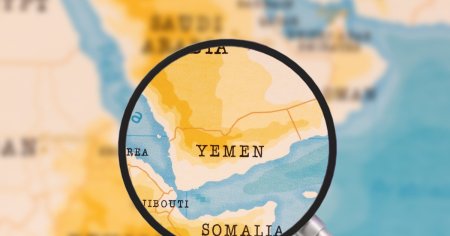 Explozie in apropierea unui cargobot al SUA in largul Yemenului, anunta o companie britanica de securitate