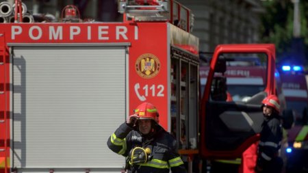 Doi muncitori, ingropati de vii sub un mal de pamant, in Valcea. Pompierii intervin de urgenta