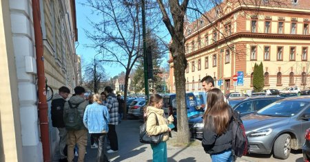 Profesorii, fericiti de digitalizarea examenului de Bacalaureat. 