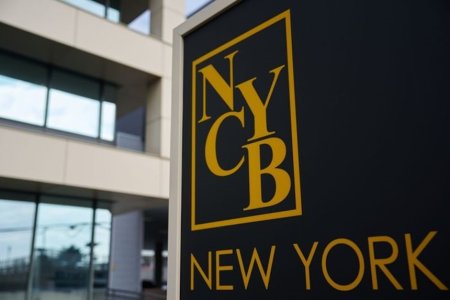 Actiunile bancii americane New York Community Bancorp, aflata in dificultate, au scazut miercuri cu peste 40%