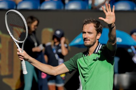 Tenismenul Daniil Medvedev se declara pregatit sa joace cu statut <span style='background:#EDF514'>NEUTRU</span> la Jocurile Olimpice de la Paris