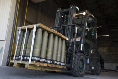 Donatie de aproape 120 de milioane de lire sterline pentru achizitionarea de munitie pentru Ucraina