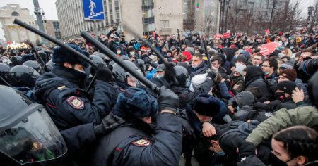 Cum s-a intors represiunea in Rusia? Oleg Orlov: Putin a instaurat un regim dictatorial
