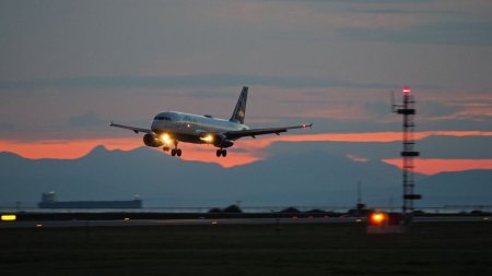 Pilotul unui Airbus A320 a adormit la mansa dupa ce comandantul s-a dus la culcare. Zborul a deviat de la traseu si a avut un deznodamant incredibil