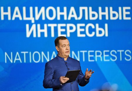 „Este o rusine!”. Dmitri Medvedev, o noua tirada la adresa lui Joe Biden, pe care il acuza ca va declansa al Treilea Razboi Mondial