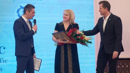 Femeile de succes din Ilfov, premiate de ziua lor la Gala I<span style='background:#EDF514'>DEALUL</span> Feminin