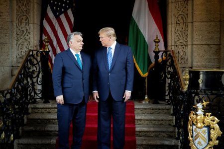 Viktor Orban si Donald Trump se lauda reciproc, dupa intalnirea din Florida. ,,Intoarceti-va si aduceti-ne <span style='background:#EDF514'>PACEA</span>, domnule presedinte”. VIDEO