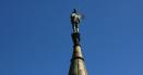 Uimitoarea statuie a lui Ioan de Hunedoara va fi reparata dupa 150 de ani. Se afla pe cel mai inalt turn VIDEO