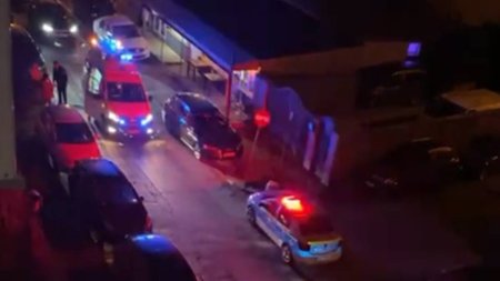 Bataie in fata unui restaurant din Sectorul 3 din Bucuresti, dupa ce un barbat a urinat pe trotuar