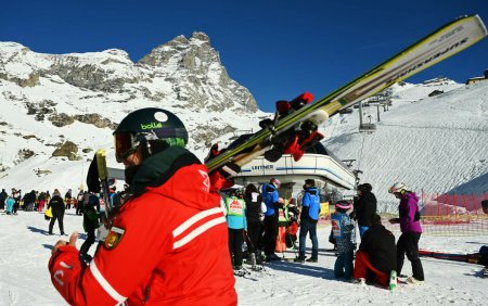 Sase persoane au disparut in timpul unei ture de schi langa Matterhorn, in Elvetia