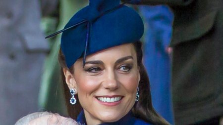 Prima fotografie oficiala cu Kate Middleton, dupa interventia chirurgicala
