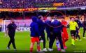 Incident in Serie A. Antrenorul lui Lecce l-a lovit cu capul <span style='background:#EDF514'>IN GURA</span> pe un atacat al formatiei Verona | VIDEO