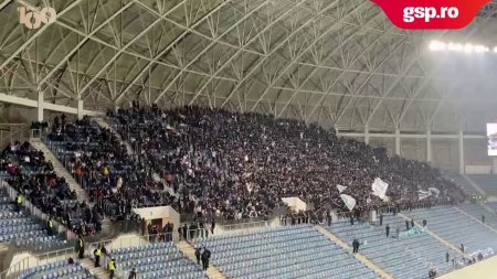 FCU Craiova - CSU Craiova. Galeria oaspetilor, atmosfera incendiara inainte de derby + Canta imnul Stiintei