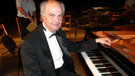 Recital de pian Viniciu Moroianu la <span style='background:#EDF514'>ATENEU</span>