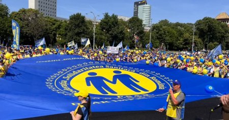 Circa 5.000 de medici si asistente protesteaza la Bucuresti. Trafic paralizat in centrul Capitalei