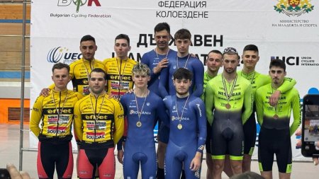 Fostul ministru al Sportului, Eduárd Novák si fiul sau, <span style='background:#EDF514'>EDMOND</span>, medalie de aur la Cupa Bulgariei la ciclism