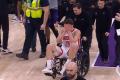Imagini cu puternic impact emotional » Starul NBA a parasit terenul in scaunul cu rotile dupa o interventie eroica