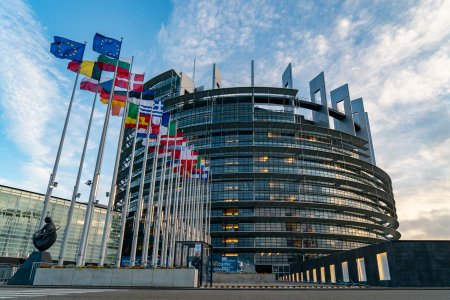 Nebunie la Bruxelles! Parlamentul European da in judecata Comisia Europeana. Ungaria, marul discordiei