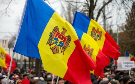 Chisinaul acuza Rusia ca submineaza suveranitatea si integritatea Moldovei. Kremlinul a deschis sectii de vot unde a vrut el