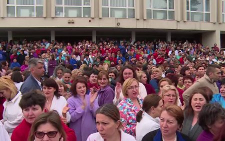 Sindicalistii din Sanatate cer mai multi bani de la guvern. Este si umilitor pentru noi