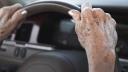 Femeie in varsta de 103 de ani, prinsa la volan fara permis si asigurare. Politistii au fost surprinsi de explicatia primita