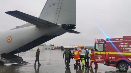 Un copil este dus cu o aeronava C27J Spartan la o clinica din Milano