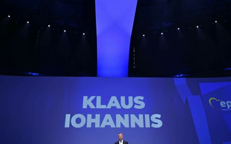 Primul atac la <span style='background:#EDF514'>NEAMTU</span>l Klaus Iohannis vine din Germania: Un candidat care divizeaza NATO. Nu are sanse, dar amana o decizie