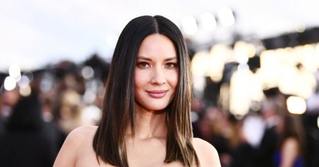 Actrita Olivia Munn a dezvaluit ca a suferit o dubla mastectomie, dupa ce a fost diagnosticata cu cancer