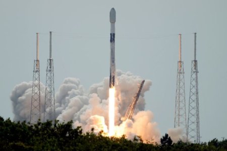 <span style='background:#EDF514'>SPACEX</span>, pregatit pentru al treilea zbor de testare