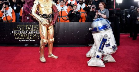 Capul droidului C-3PO din Star Wars a fost vandut la licitatie. Care a fost pretul lui VIDEO
