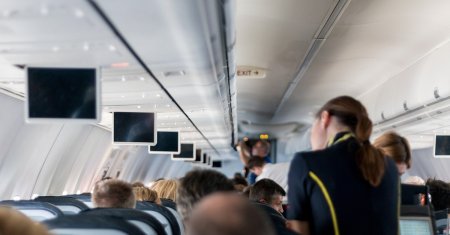 Cum sunt <span style='background:#EDF514'>TRATAT</span>i angajatii WizzAir. O fosta stewardesa a companiei rupe tacerea: Ni se dadea un sandvis cu paine uscata