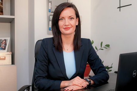 Alexandra Lucescu, country manager, <span style='background:#EDF514'>SOFTONE</span> Romania: In 2023, am marit echipa cu 22 de persoane prin deschiderea noului sediu de la Brasov. Pentru anul in curs, luand in considerare planurile de expansiune ale companiei, avem deschise 12 pozitii pentru angajare