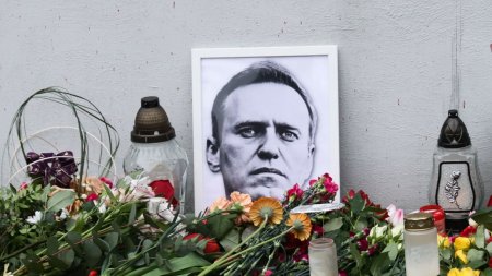 Doi studenti care lucrau pentru organizatia lui Navalnii, <span style='background:#EDF514'>CONDAMNATI</span> la inchisoare dupa moartea opozantului