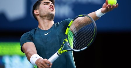 Scene halucinante la Indian Wells. Carlos Alcaraz, atacat de albine la meciul cu Zverev: 