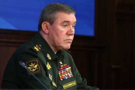 Generalul Gerasimov reapare in public, desi se speculase ca ar fi mort