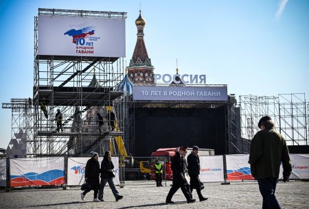 Viata in Crimeea, unde locuitorii sunt chemati sa-l voteze pe Putin, la zece ani de la anexarea ilegala. 