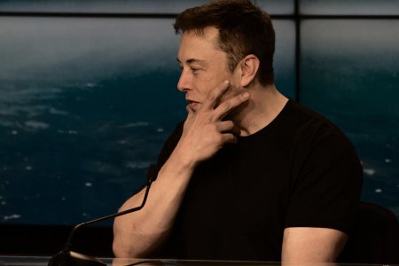 Nava spatiala a lui Elon Musk a picat si al treilea test