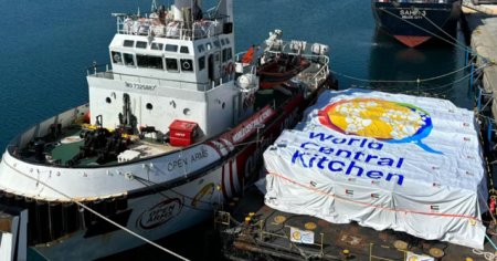 Primul transport maritim de ajutor umanitar catre Gaza a fost descarcat