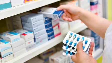 <span style='background:#EDF514'>MEDICAMENTELE</span> antidiabetice care pot da rezultat fals-pozitiv la un eventual drug-test. Cum e legal sa procedam