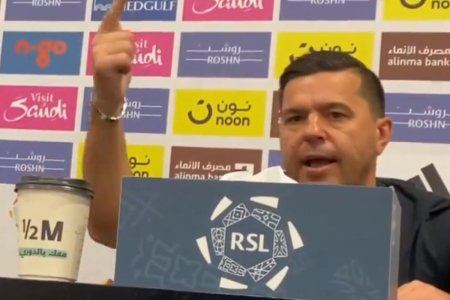<span style='background:#EDF514'>COSMIN CONTRA</span> a facut scandal, dupa ultimul meci pierdut » Antrenorul lui Al-Hilal l-a pus la punct imediat