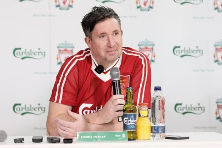 Marele Robbie Fowler, dialog deschis la Muzeul Fotbalului din Bucuresti » Umor britanic: Poate e cea mai tare <span style='background:#EDF514'>PORECLA</span> din fotbal!