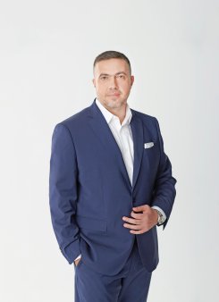 Business MAGAZIN. Cum a ajuns Cosmin Savu-Cristescu de la dezvoltatorul imobiliar Redpoint sa practice golful