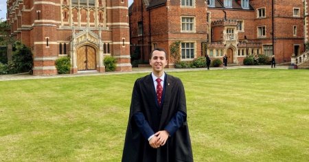 Romanul de la Cambridge cu diploma de ambasador in Marea Britanie. Andrei Margeloiu a fost olimpic national la <span style='background:#EDF514'>INFORMATIC</span>a