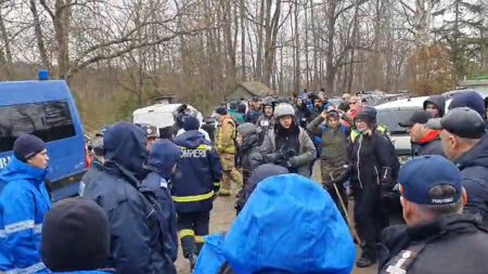 Tot mai multe forte il cauta pe baietelul de 2 ani disparut din comuna Tudora, judetul Botosani