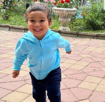 Copilasul de 2 ani disparut dumi<span style='background:#EDF514'>NICA</span> din Botosani a fost gasit
