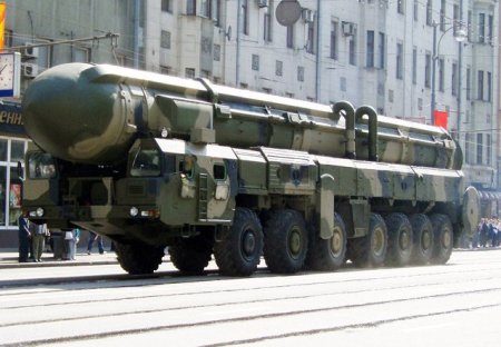 SUA si <span style='background:#EDF514'>JAPONIA</span> indeamna sa nu se amplaseze arme nucleare in spatiu. Vizata e Rusia